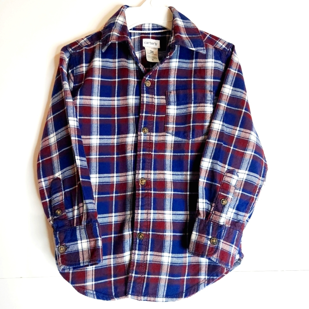 🩵Carter's boy's long sleeve button down shirt size: 3T